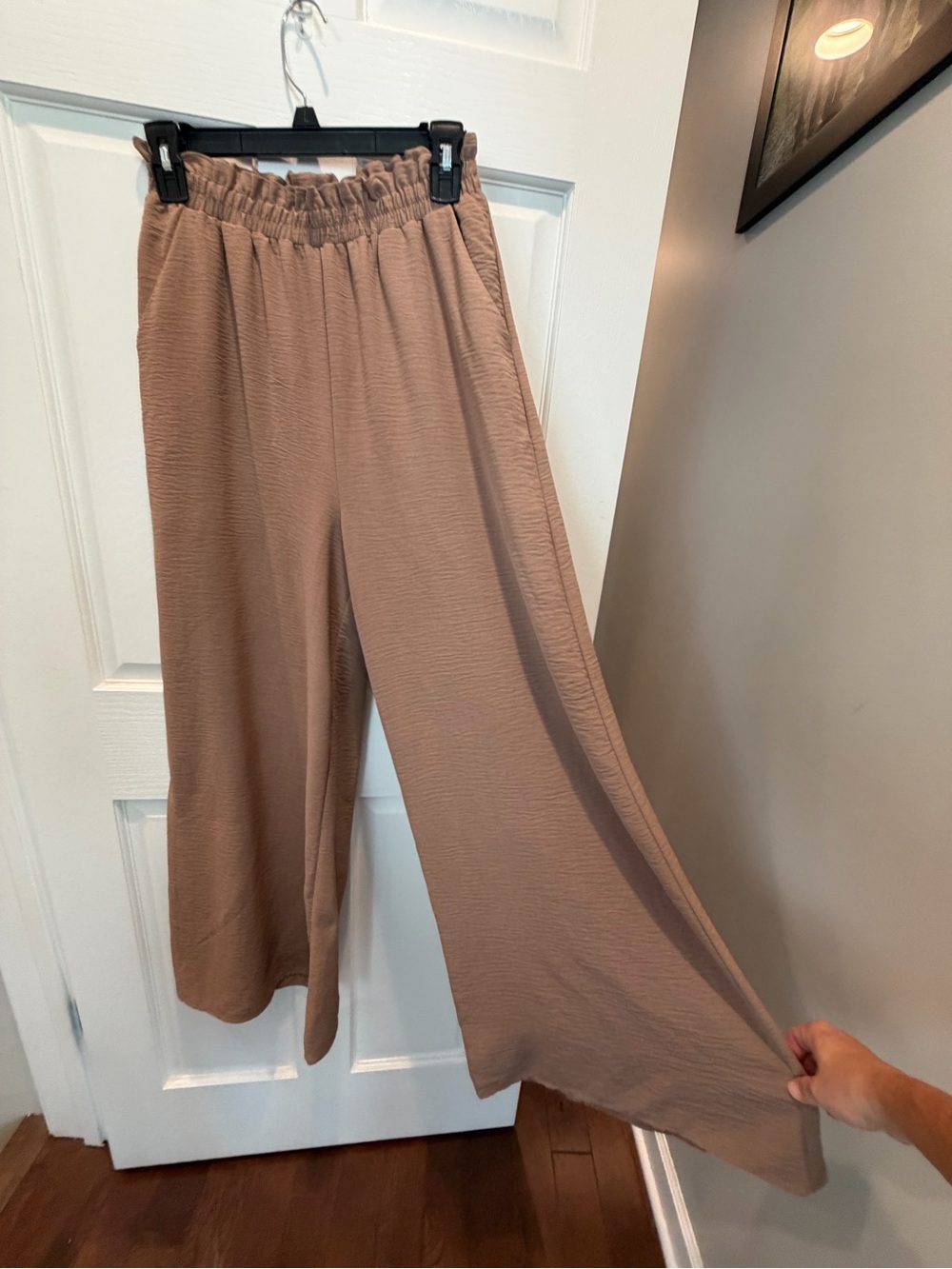 Altar'd State Women’s Medium Taupe Wide-Leg Elastic Waist Pants
